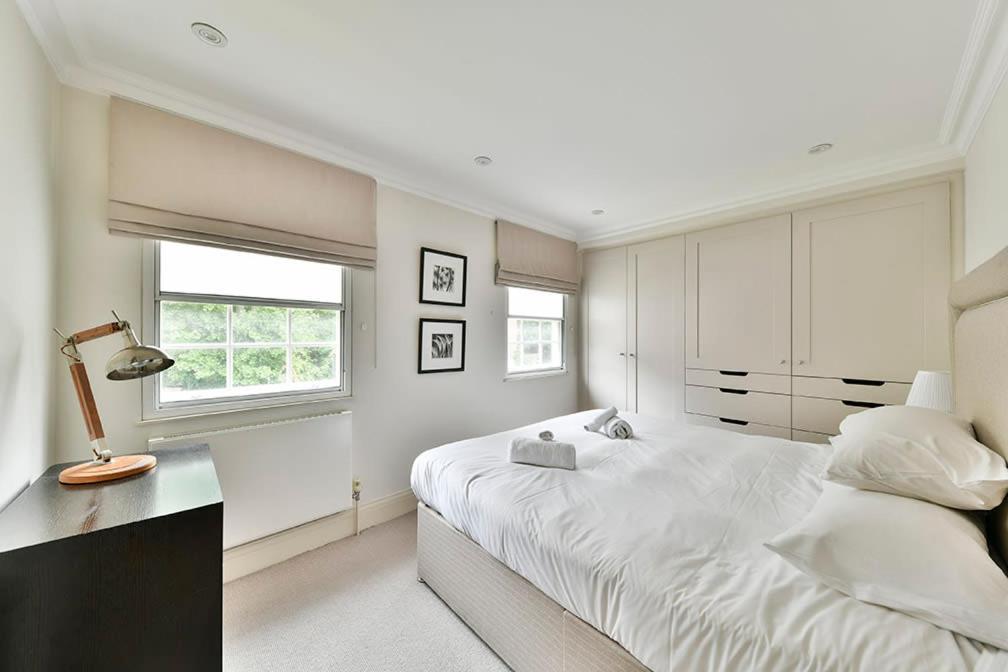 Sloane Square 2 Bed House Londra